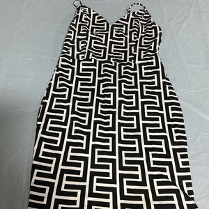 Iris Black and White Patterned Mini Dress size L